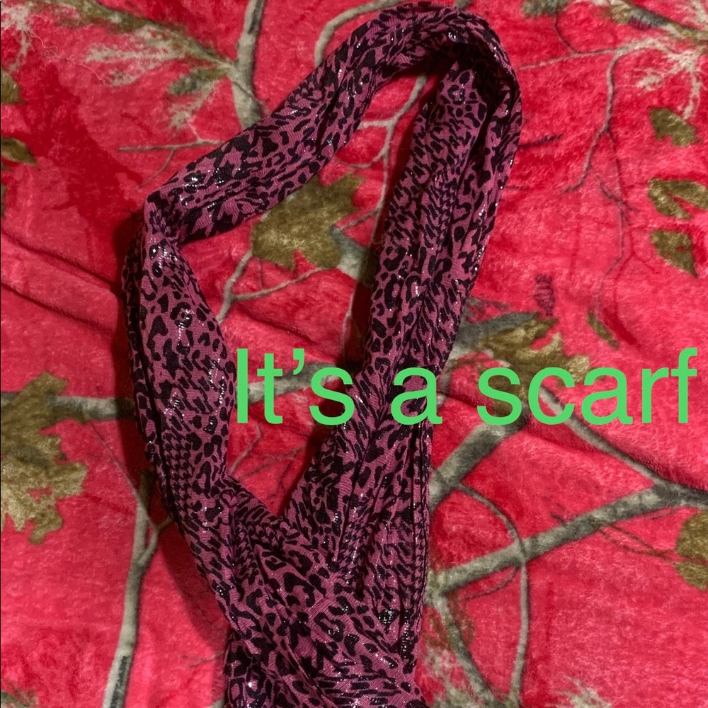 Cheetah Print Frizzy Scarf